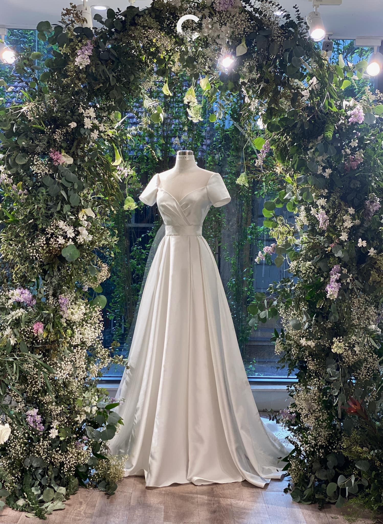 Chia sẻ hơn 78 mẫu váy cưới cổ điển tuyệt vời nhất  trieuson5